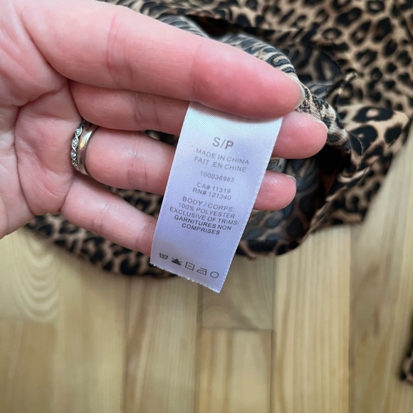 DYNAMITE skater style long sleeved leopard dress - Picture 2 of 2